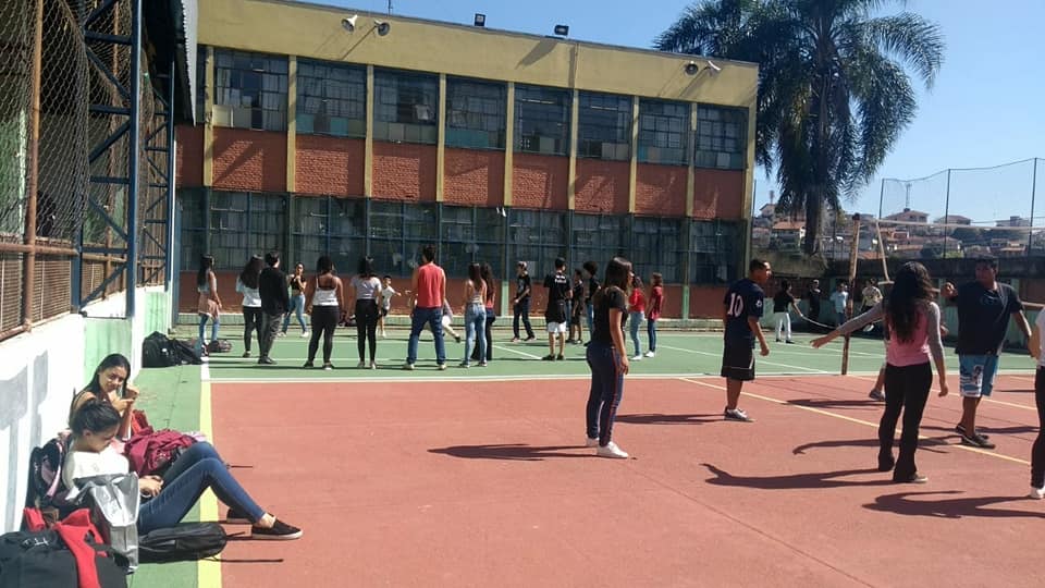 Quadra da escola Augusto Ribeiro de Carvalho